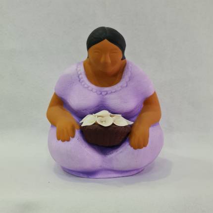 Statuina Donna in Meditazione 25 cm in Ceramica Messicana – Lilla con Fiori